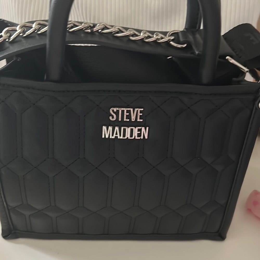 Steve Madden black tote